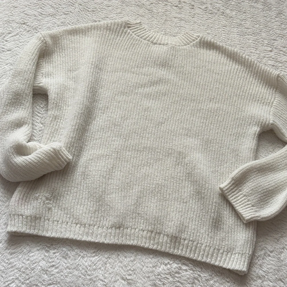 Cozy Cream Sweater - Picture 6 of 8